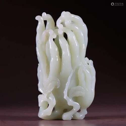 JADE CARVING OF FINGER CITRON