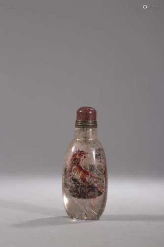 CRYSTAL CARVING SNUFF BOTTLE WITH TIGER DESIGN