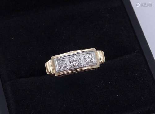 GOLDRING 0.585 MIT 3 BRILLANTEN, ZUS.CA. 0,30CT