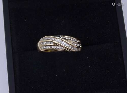 GOLDRING 0.585 MIT BRILLANTEN UND BAGUETTE DIAMANTEN