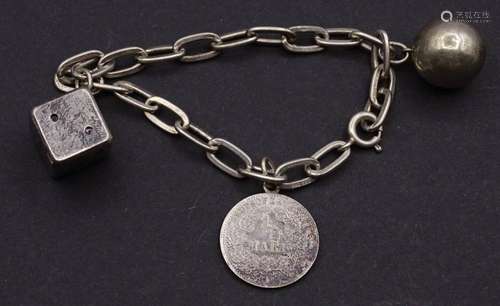 SILBER ARMBAND MIT 1/2 MARK 1915, WÜRFEL UND KUGEL, L. 18,5C...