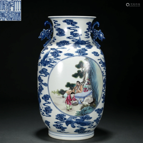 A Chinese Underglaze Blue and Famille Rose Vase Qing Dyn.