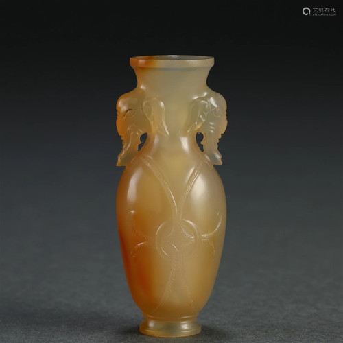 A Chinese Carved Agate Vase Liao Dyn.