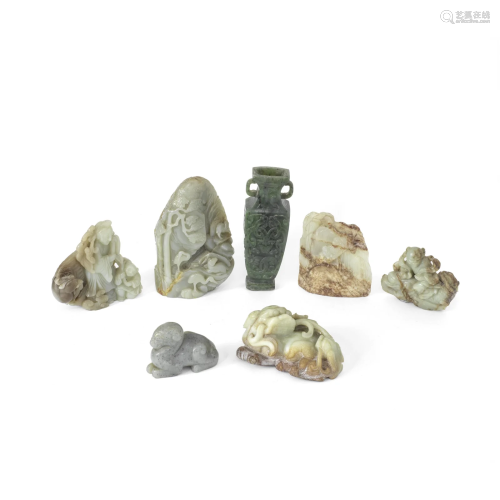 A GROUP OF SEVEN DIFFERENT JADE CARVINGS 18th/19th century (...