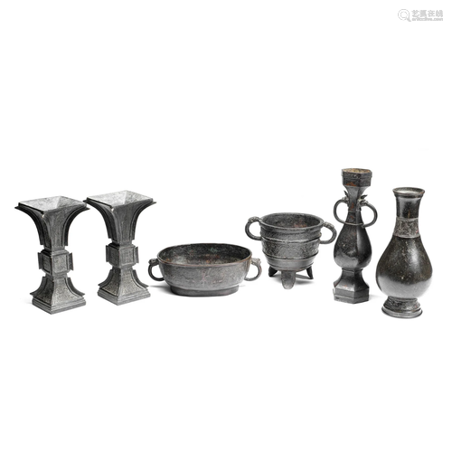 A GROUP OF SIX BRONZE VASES AND VESSELS Song/Ming Dynasty (6...