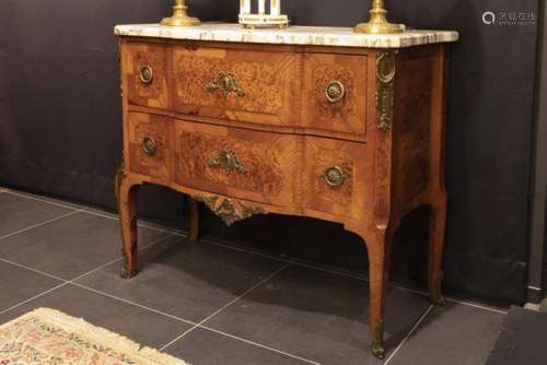 'Antieke', allicht Franse, commode van ca 1900 in ma...