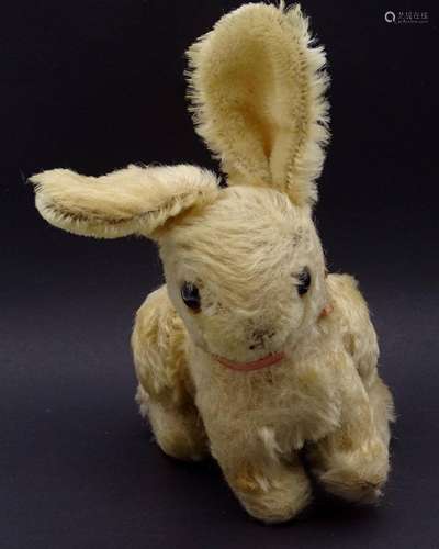 KL. BEWEGLICHER HASE, H. 17CM