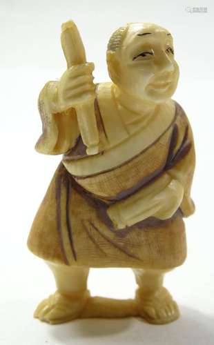 NETSUKE "GELEHRTER" AUS BEIN