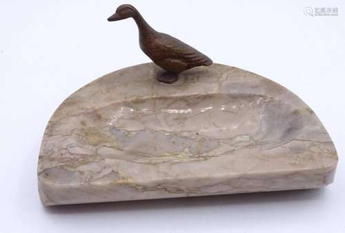 ASCHENBECHER AUS MARMOR, MIT METALL ENTE, 11 X 7,5CM