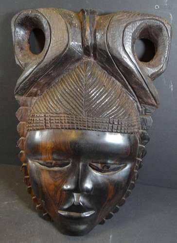 GROSSE AFRIKANISCHE HOLZMASKE