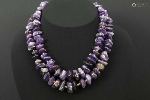 Lot van twee colliers met kralen van amethyste two necklaces...