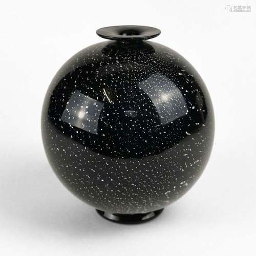 Vase boule sur pied, Venise, Italie Verre, H 17 cm