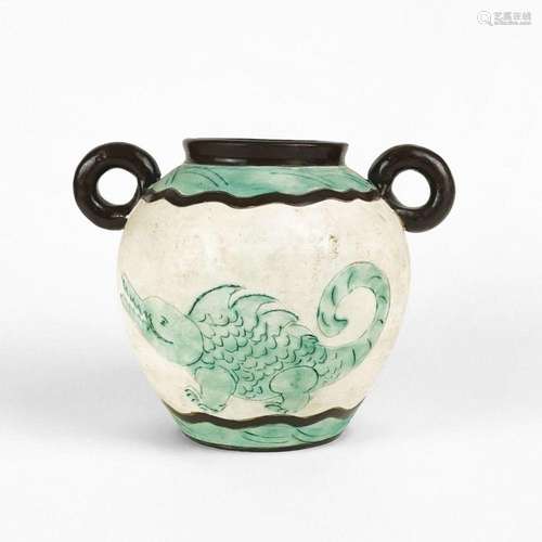 Jérôme Massier (1820-1916) Vase à décor d'une chimère, f...