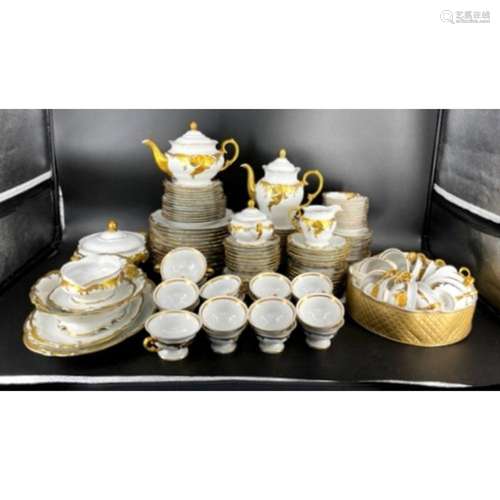 Wawel. White & Gold Porcelain Service for 14