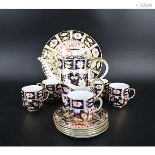 Royal Crown Derby "Imari" Porcelain Service.