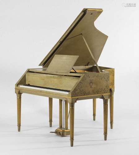 Piano, maison Gaveau, de style Louis XVI Bois peint sur fond...