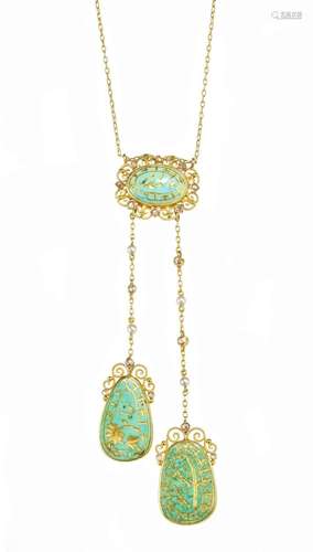 Collier retenant deux pendeloques serties de turquoises scul...