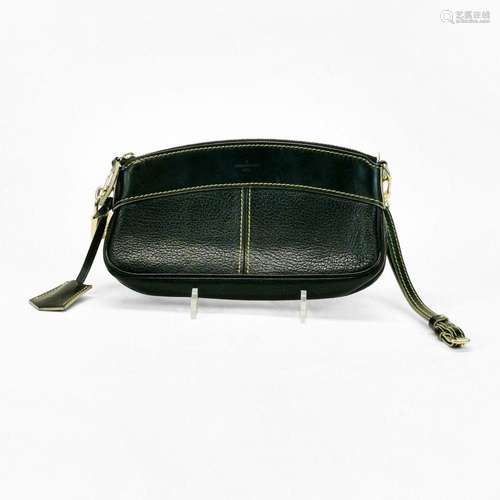 Louis Vuitton, petite pochette Cuir Suhali noir, surpiqûres ...