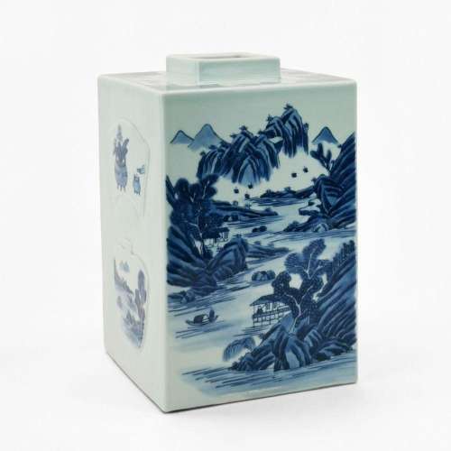 Vase cong, Chine Porcelaine émaillée bleu et blanc à décor d...