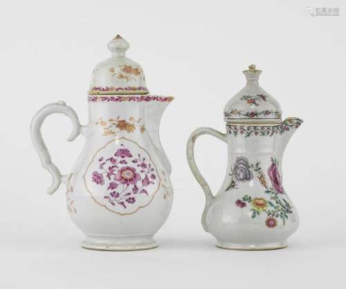 Deux théières, Compagnie des Indes, Chine, XVIIIe s Porcelai...