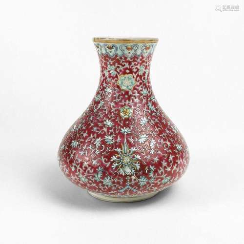 Vase, Chine, marque Qianlong apocryphe, XXe s Porcelaine éma...