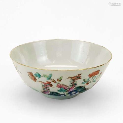 Bol, Chine, XIXe s Porcelaine émaillée polychrome à décor d&...