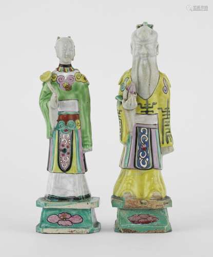 Deux statuettes, Chine Porcelaine émaillée polychrome, H 21,...