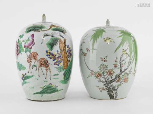 Deux pots à gingembre, Chine, époque République Porcelaine é...