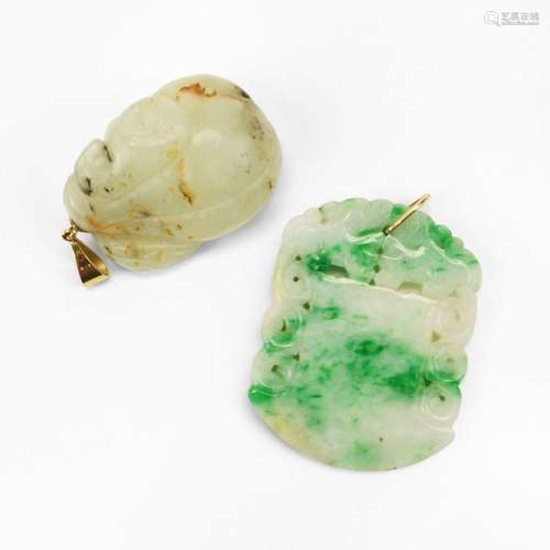 Ensemble de deux pendentifs, Chine Jade, L 5,5 et 4,5 cm