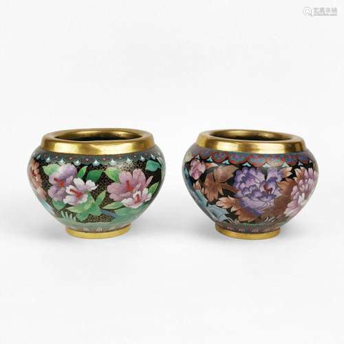 Paire de cache-pots en cloisonné, Japon début XXe s Cuivre e...