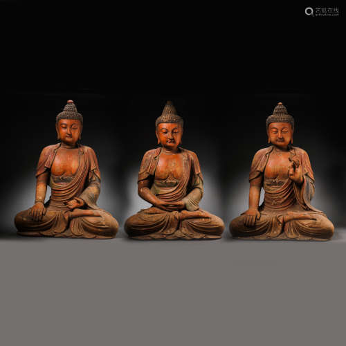 A SET OF CHINESE MING DYNASTY WOODEN BUDDHA SEATED STATUES
