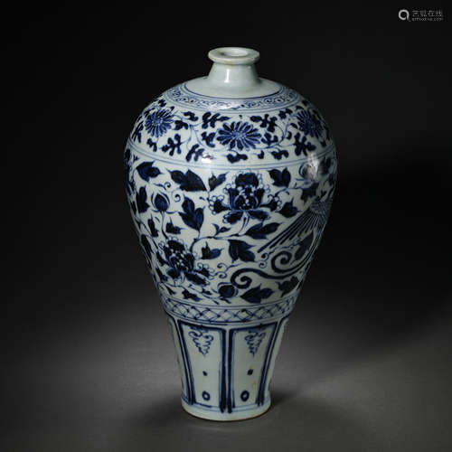 CHINESE QING DYNASTY BLUE AND WHITE PLUM VASE