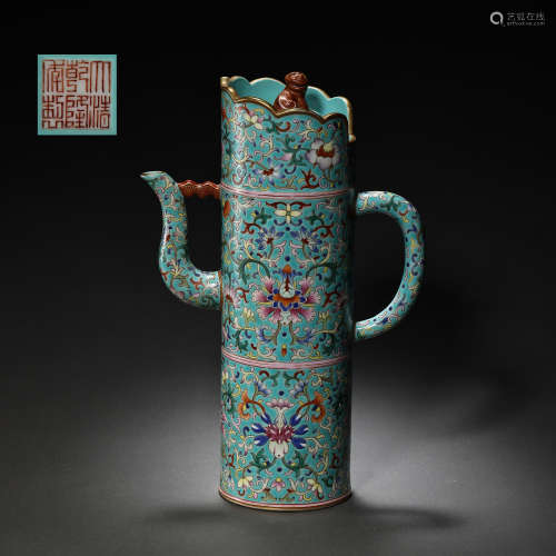 CHINA'S QING DYNASTY QIANLONG PERIOD ENAMEL POT