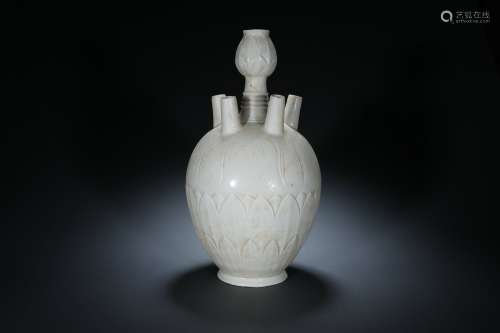 Ding Kiln Vase with Five Tubes Design定窑五管瓶