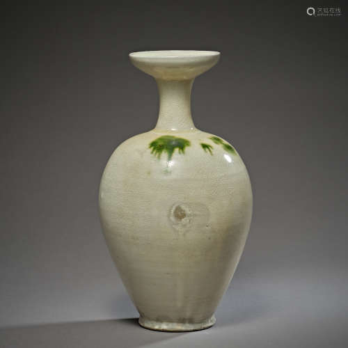 Tang Dynasty of China,White Glaze Handicap Bottle