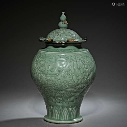 Song Dynasty of China,Celadon Jar