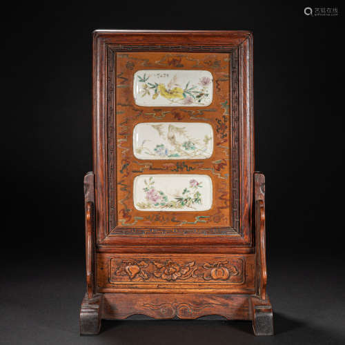 CHINESE PORCELAIN PLATE INTERSTITIAL SCREEN, QING DYNASTY