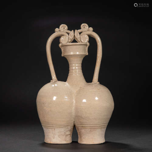 CHINESE CELADON DRAGON FIRST BOTTLE, TANG DYNASTY