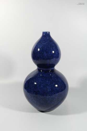 Blue Porcelain Gourd Bottle, China