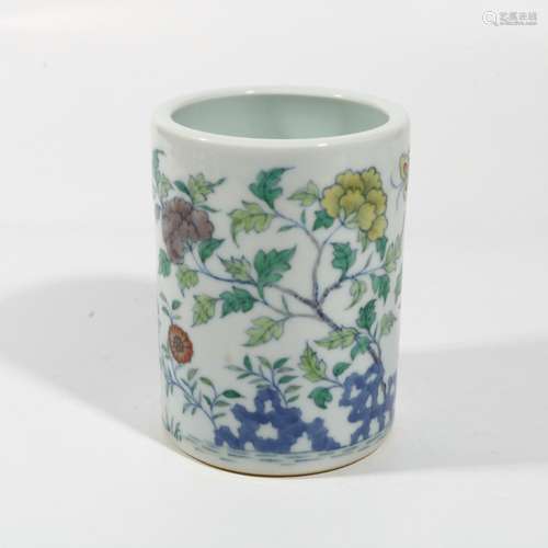 Doucai Porcelain 