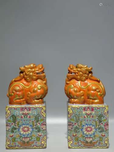 A Pair of Porcelain Seals