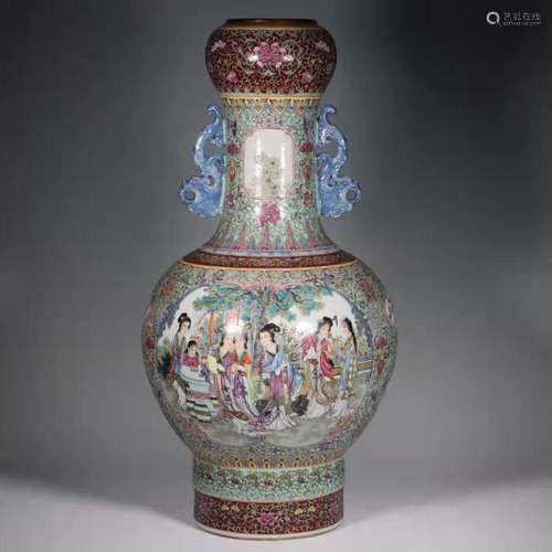 A Famille Rose Porcelain Vase