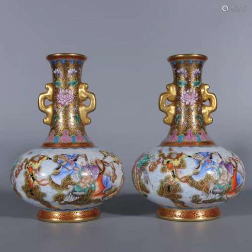 A Pair of Falangcai Vases