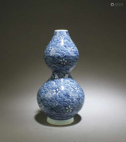 A Blue & White Double Gourd Vase