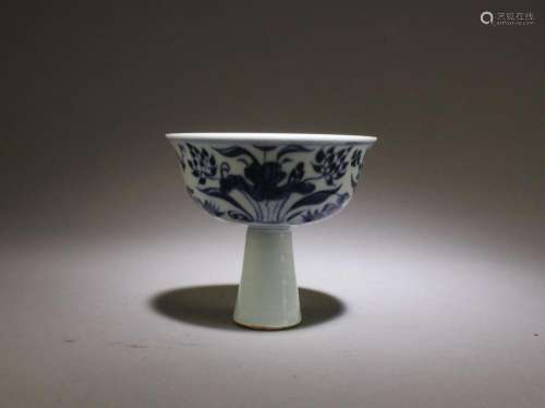 A Blue & White Stem Cup