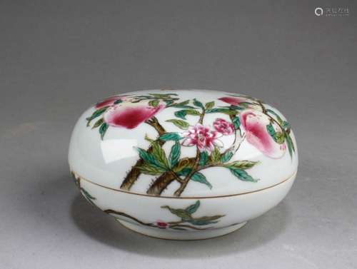 Chinese Porcelain Round Seal Box