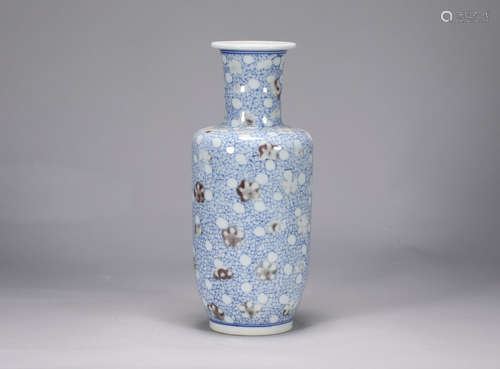 Qing Dynasty Kangxi blue and white underglaze red ice plum p...