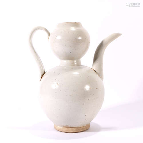 White Glaze Porcelain Ewer