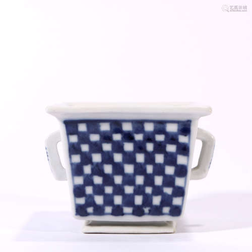 Period Of Qianlong Blue And White Porcelain Square Cup