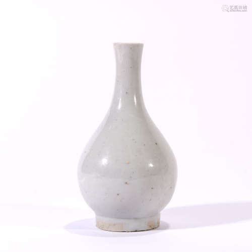 White Glaze Porcelain Small Bottle